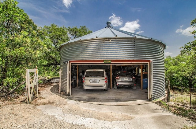450 Oakwood Loop, San Marcos, TX 78666 - view of detached garage