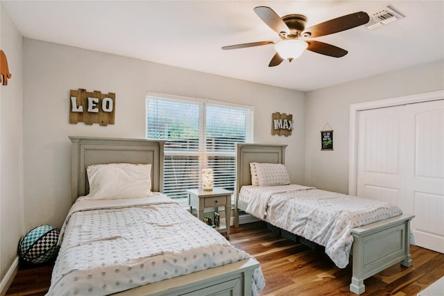 134 Sinclair St, Corpus Christi, TX 78411 - bedroom featuring wood finished floors, a closet, and ceiling fan