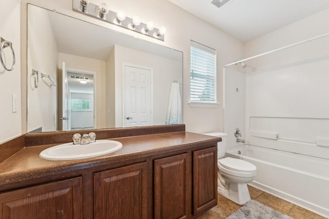 9004 Postvine Dr, Austin, TX 78724 - bathroom with vanity, shower / tub combo with curtain, and tile patterned floors