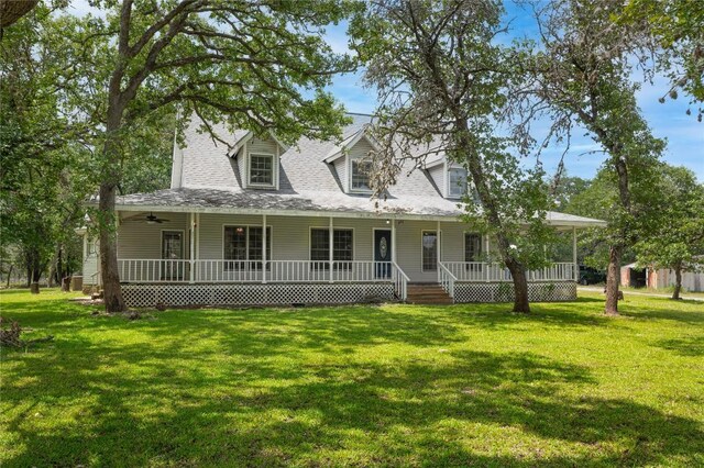 2981 Vivroux Ranch Rd, Seguin, TX 78155 - farmhouse inspired home featuring covered porch, a front lawn, and ceiling fan