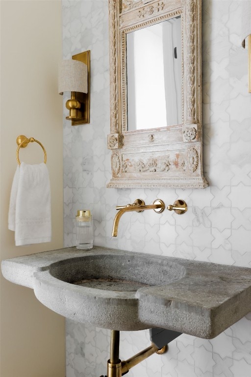 4100 Mcbrine Pl, Austin, TX 78746 - view of bathroom