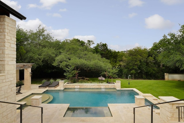 4100 Mcbrine Pl, Austin, TX 78746 - view of swimming pool featuring a patio, a yard, and a pool with connected hot tub