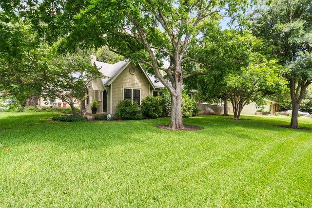 603 E Liberty Ave, Round Rock, TX 78664 - view of grassy yard