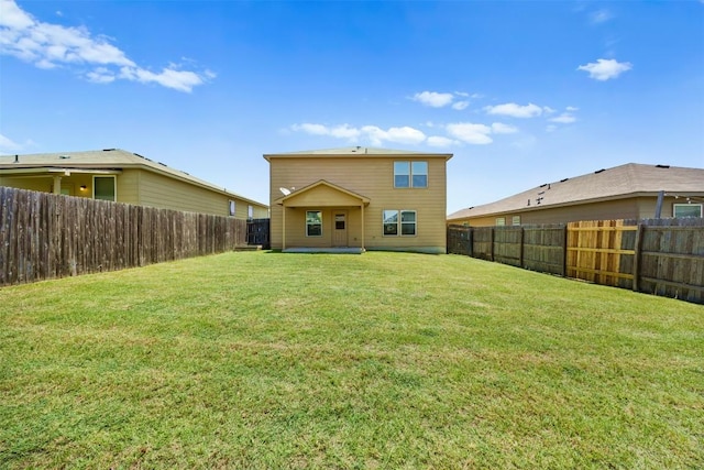 9207 Sandyford Ct, Killeen, TX 76542 - rear view of property with a fenced backyard