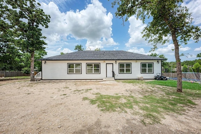 114 Crepe Myrtle Pkwy, Elgin, TX 78621 - view of front of home with entry steps