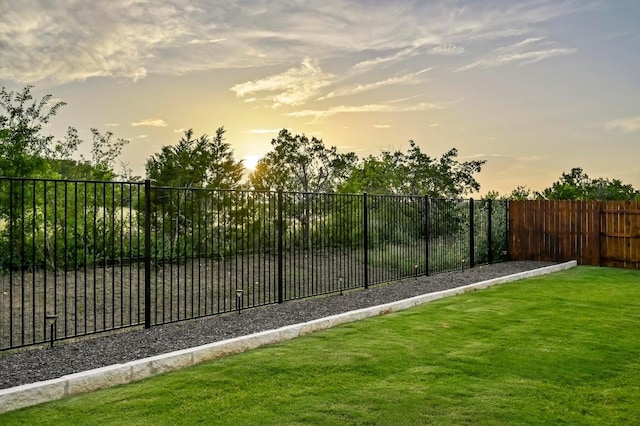 913 Landing Ln, Leander, TX 78641 - view of yard