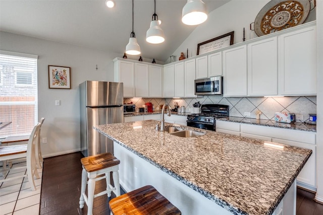 323 Natchez Dr, Buda, TX 78610 - photo 4