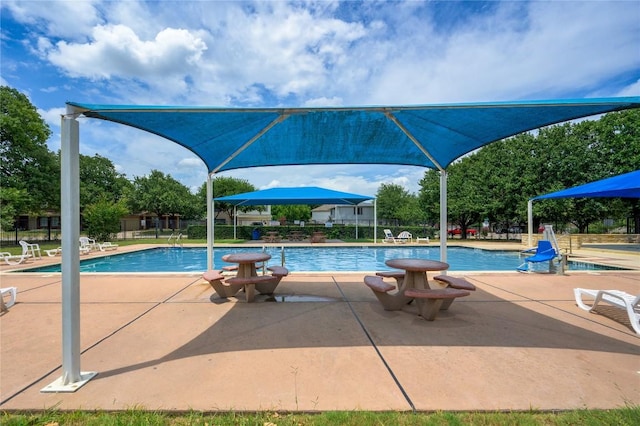 207 Presidio Dr, Leander, TX 78641 - community pool with a patio