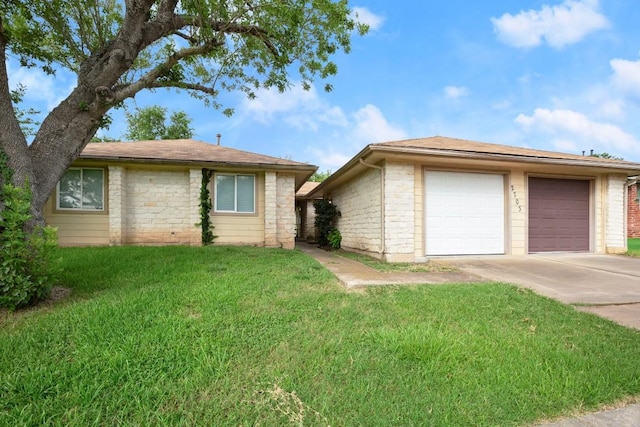 2703 Sunny Ln, Taylor, TX 76574 - photo 2
