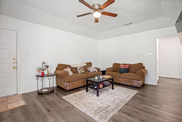 2703 Sunny Ln, Taylor, TX 76574 - photo 6