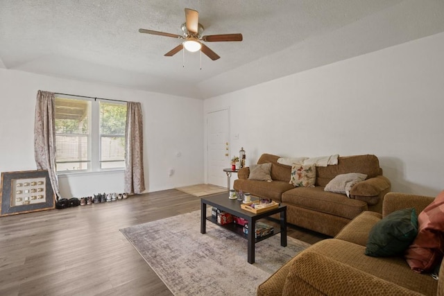 2703 Sunny Ln, Taylor, TX 76574 - photo 7