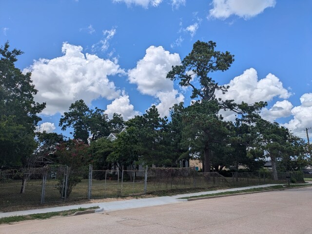 235 E Milam Ave, Rockdale, TX 76567 - photo 2