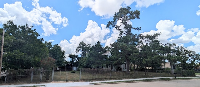 235 E Milam Ave, Rockdale, TX 76567 - photo 3