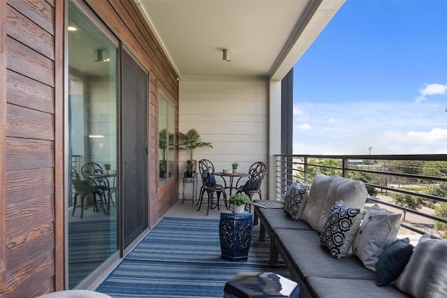 4361 S Congress Ave Unit 435, Austin, TX 78745 - view of balcony