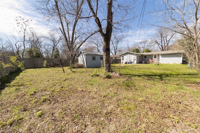 936 Cheatham St, San Marcos, TX 78666 - view of yard