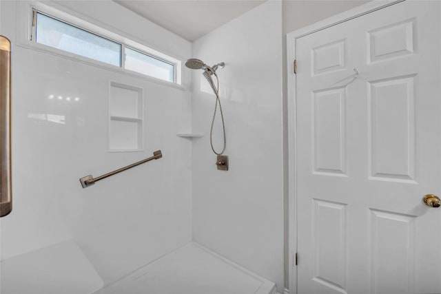 100 Grant Cv, Hutto, TX 78634 - bathroom featuring a shower