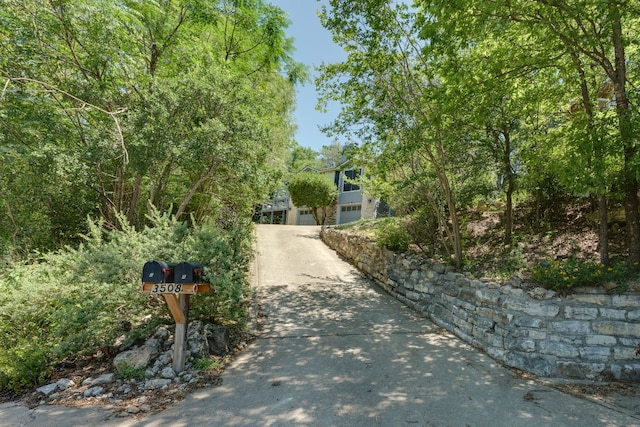 3508 Wendel Cv Unit H16, Austin, TX 78731 - view of asphalt driveway