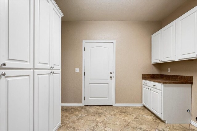 230 Cedar Hills Dr, Elgin, TX 78621 - laundry area featuring baseboards