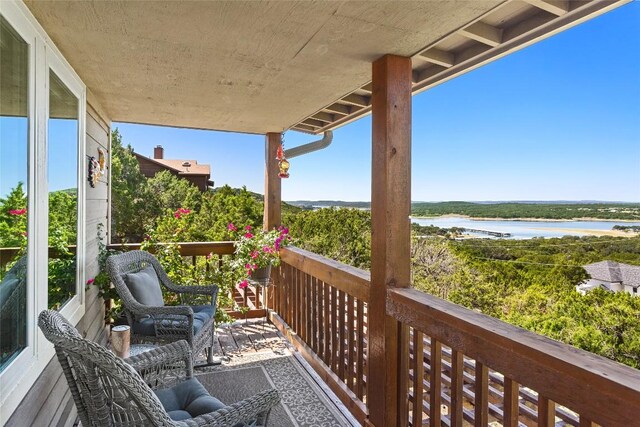 21013 Fawn Ridge Dr, Lago Vista, TX 78645 - balcony featuring a water view