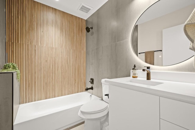 3704 Munson St Unit 1, Austin, TX 78721 - full bath featuring vanity and shower / bathtub combination