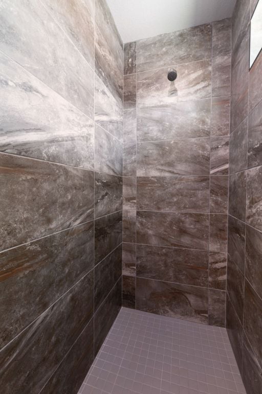 817 Coke Rd, Burnet, TX 78611 - full bath with tiled shower