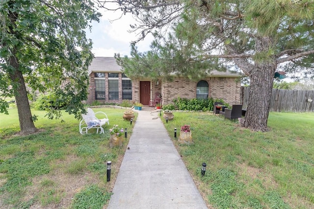 412 Mulberry St, Lometa, TX 76853 - photo 1