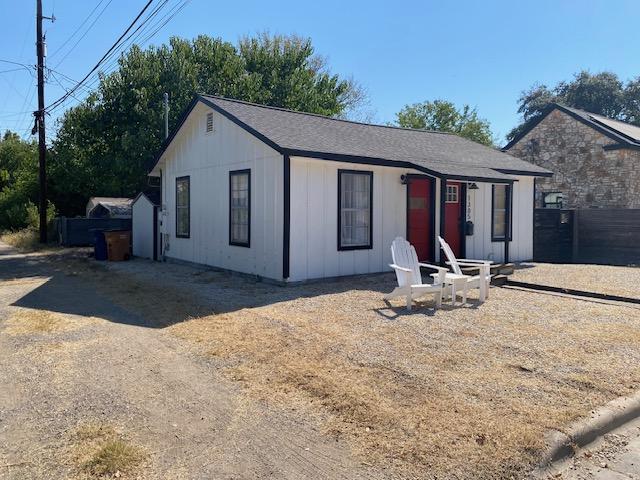 1305 Salina St Unit 1, Austin, TX 78702 - view of front of property featuring board and batten siding
