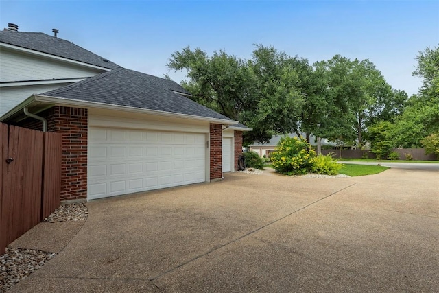 35 Forest Mesa, Round Rock, TX 78664 - garage with concrete driveway