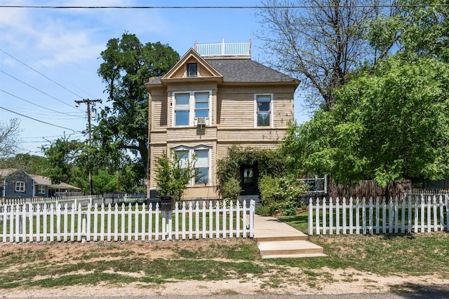 404 E 9th Ave, Belton, TX 76513 - victorian house with a fenced front yard