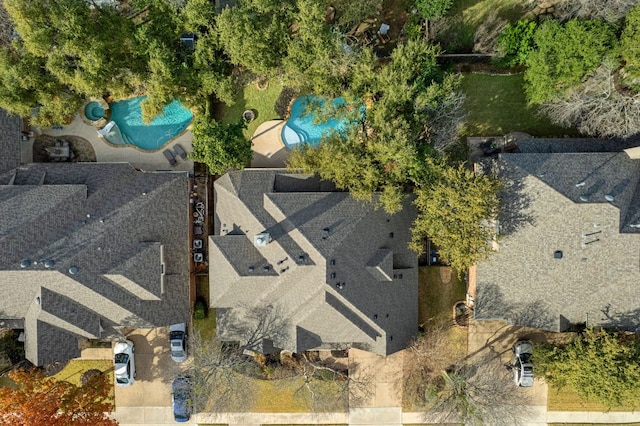 1116 Castle Path, Round Rock, TX 78681 - view from above of property with a pool area