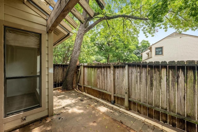 3801 Menchaca Rd Unit 6, Austin, TX 78704 - fenced backyard featuring a patio area