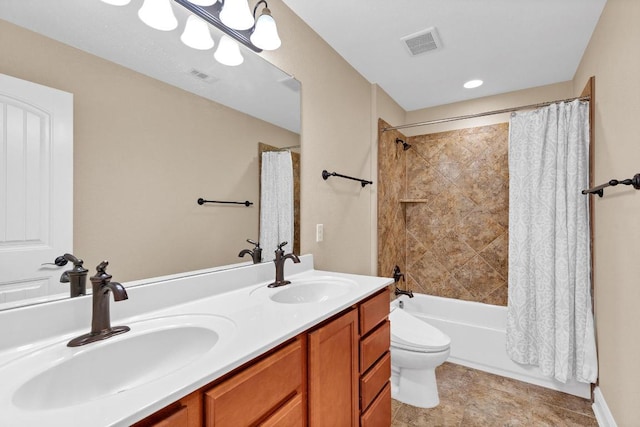 301 Wye Oak St, Austin, TX 78748 - bathroom with double vanity and shower / tub combo