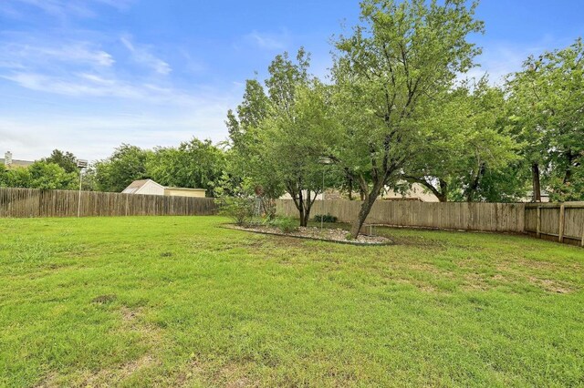19709 Vilamoura St, Pflugerville, TX 78660 - view of fenced backyard
