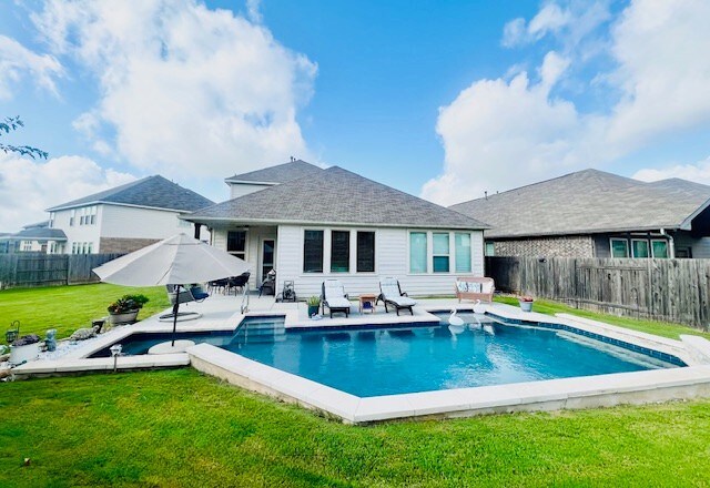 140 Coral Berry Dr, Buda, TX 78610 - photo 3