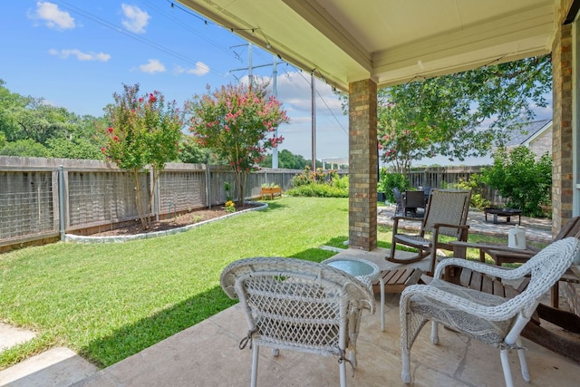 2634 Plantation Dr, Round Rock, TX 78681 - fenced backyard featuring a patio area