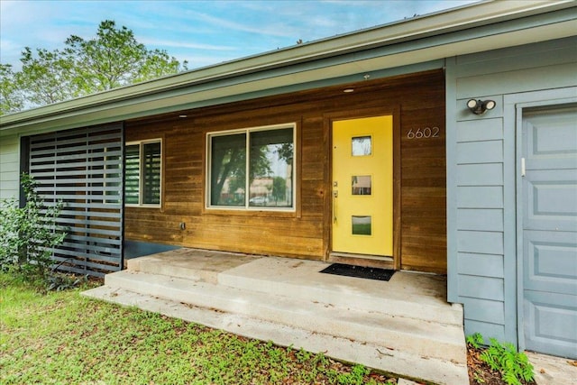 6602 Daugherty St, Austin, TX 78757 - entrance to property