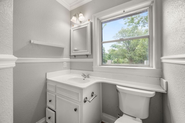 5513 Jim Hogg Ave, Austin, TX 78756 - bathroom with vanity, crown molding, and a textured wall