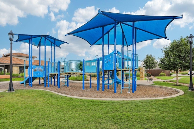 16601 Aventura Ave, Pflugerville, TX 78660 - community playground with a lawn