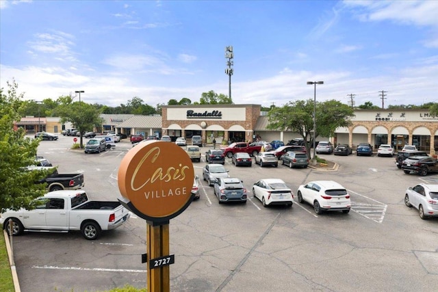 2616 Jefferson St Unit A, Austin, TX 78703 - view of uncovered parking lot