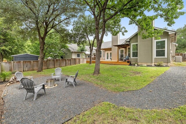 2901 Rochelle Dr, Austin, TX 78748 - view of yard with a deck