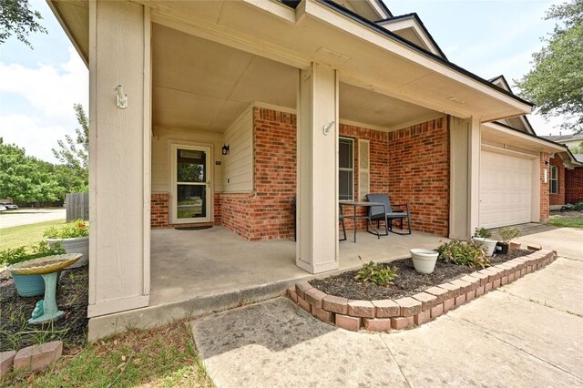 135 Salado Dr, Kyle, TX 78640 - photo 4