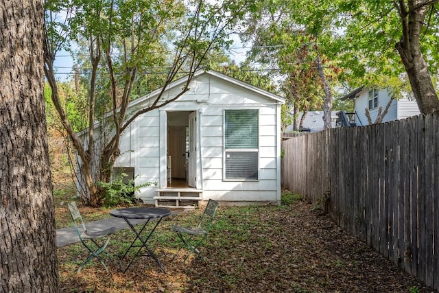 1028 E 43rd St, Austin, TX 78751 - view of outdoor structure with entry steps