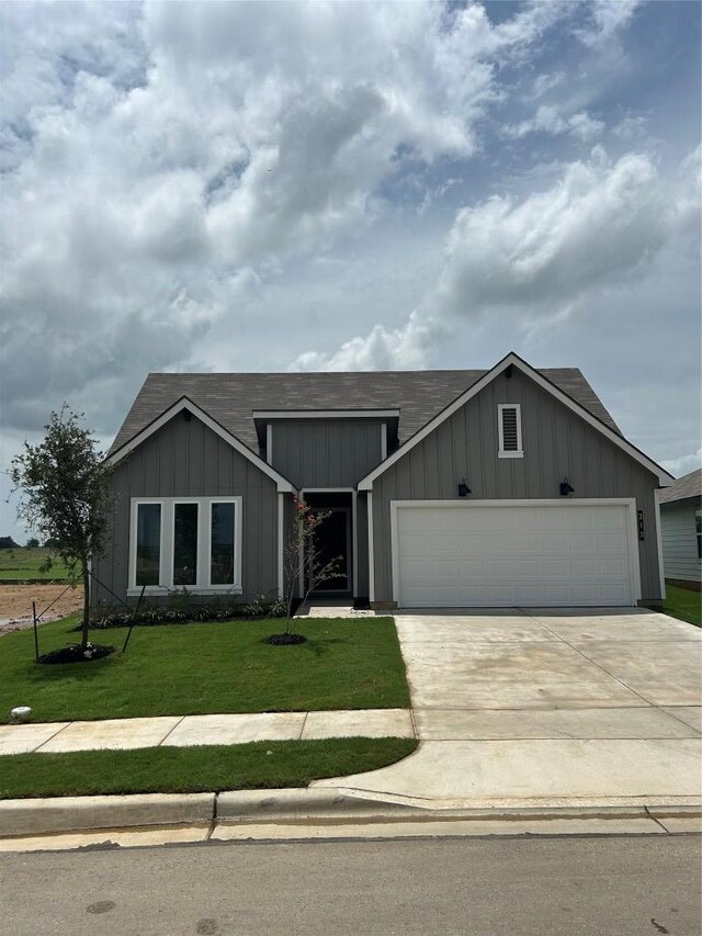 313 Doss Dr, Rockdale, TX 76567 - photo 1