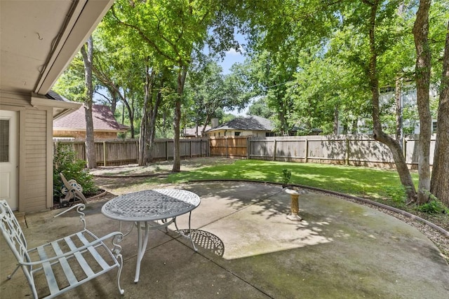 1004 Oaklands Dr, Round Rock, TX 78681 - fenced backyard with a patio