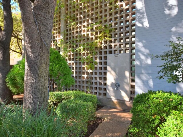 1801 Lavaca St Unit 9J, Austin, TX 78701 - view of building exterior