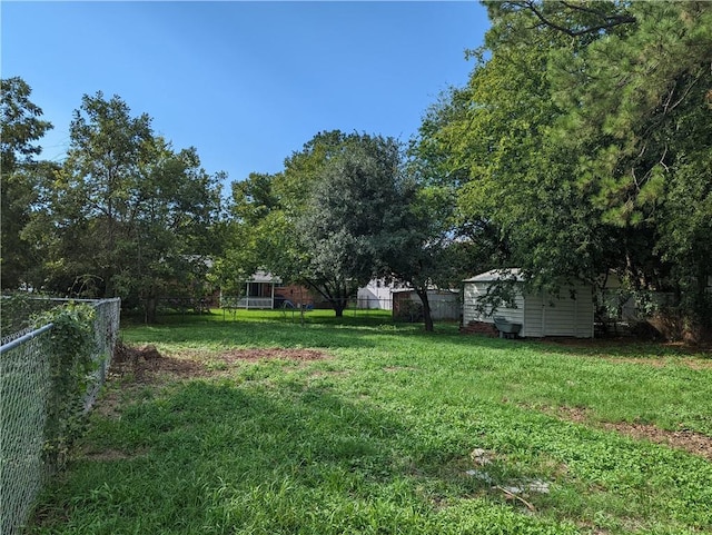 308 Taylor Rd, Elgin, TX 78621 - view of yard with a shed