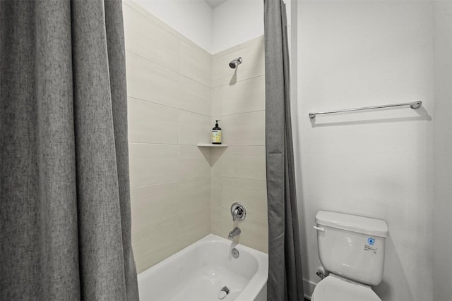 8405 Ambergill Ct, Austin, TX 78744 - bathroom featuring toilet and shower / bath combo