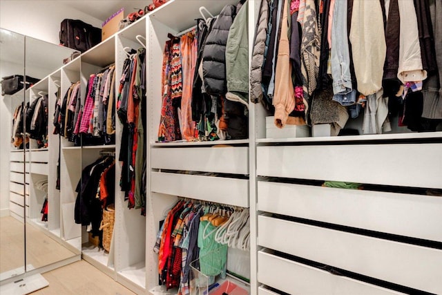 8009 Golden Oaks Ln, Austin, TX 78737 - view of walk in closet