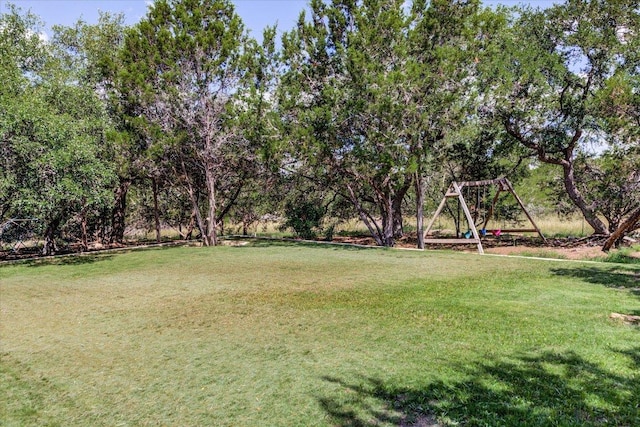 8009 Golden Oaks Ln, Austin, TX 78737 - view of grassy yard