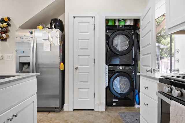720 Pedernales St Unit B, Austin, TX 78702 - laundry room featuring stacked washing machine and dryer